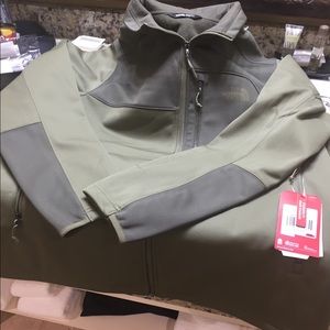 The North Face Apex Risor Jacket. Men’s XL.